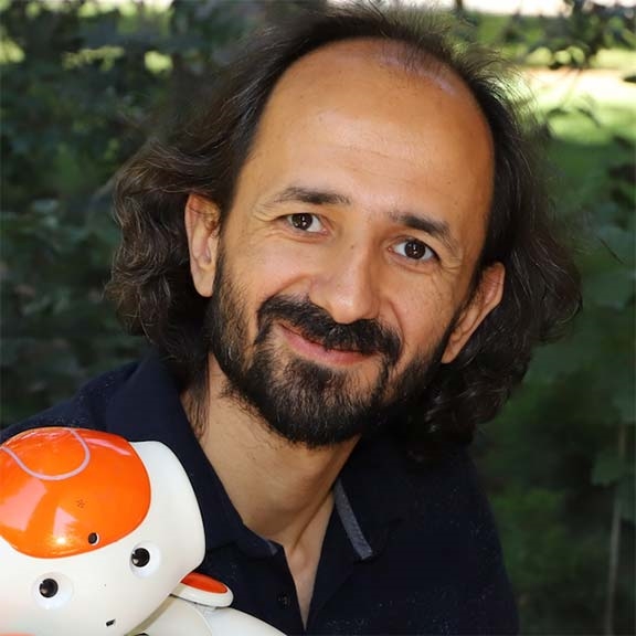 SİNAN KALKAN